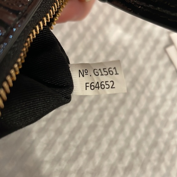 NWT! Coach sleek black wristlet - Picture 9 of 11